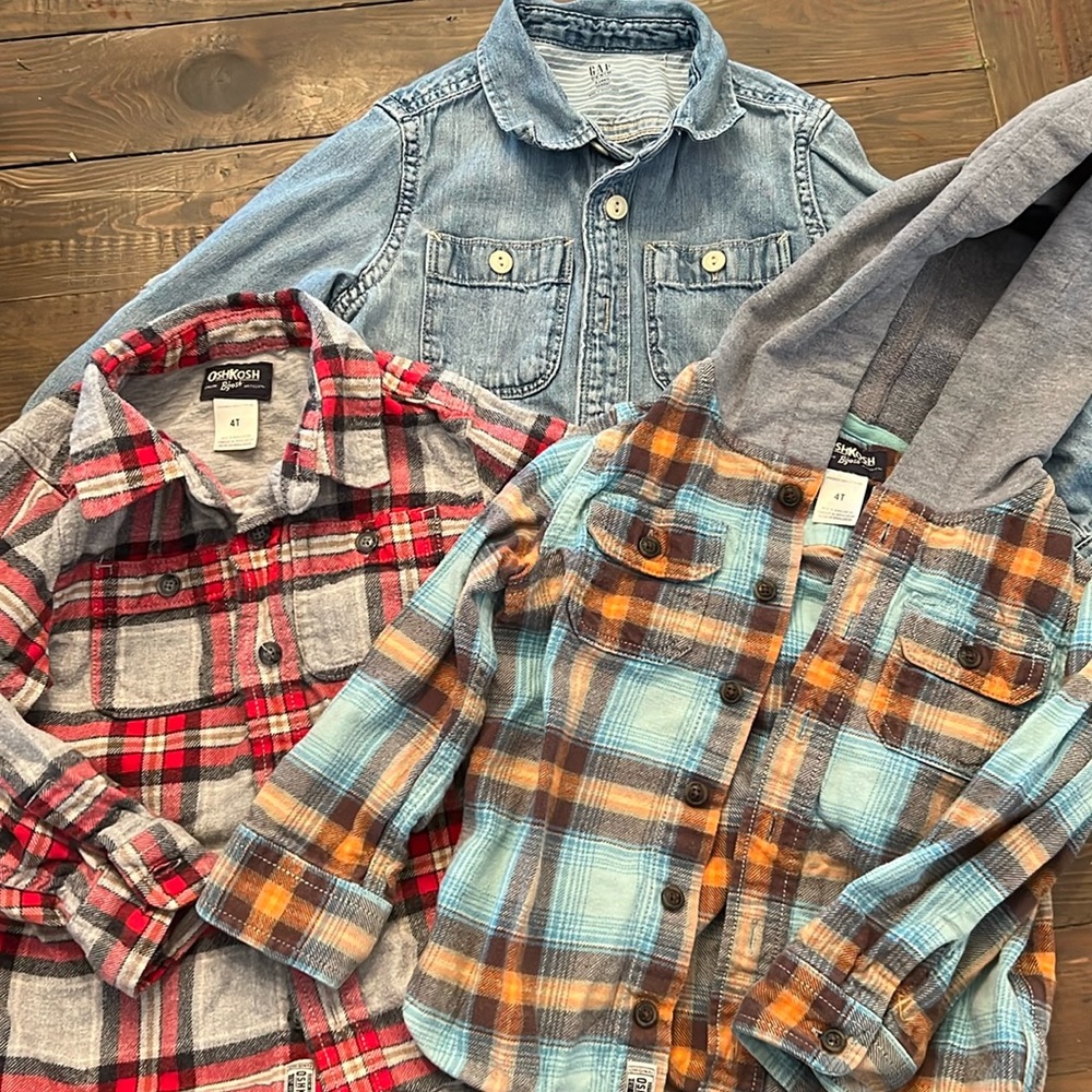 Bundle of Boys 4T EUC shirts